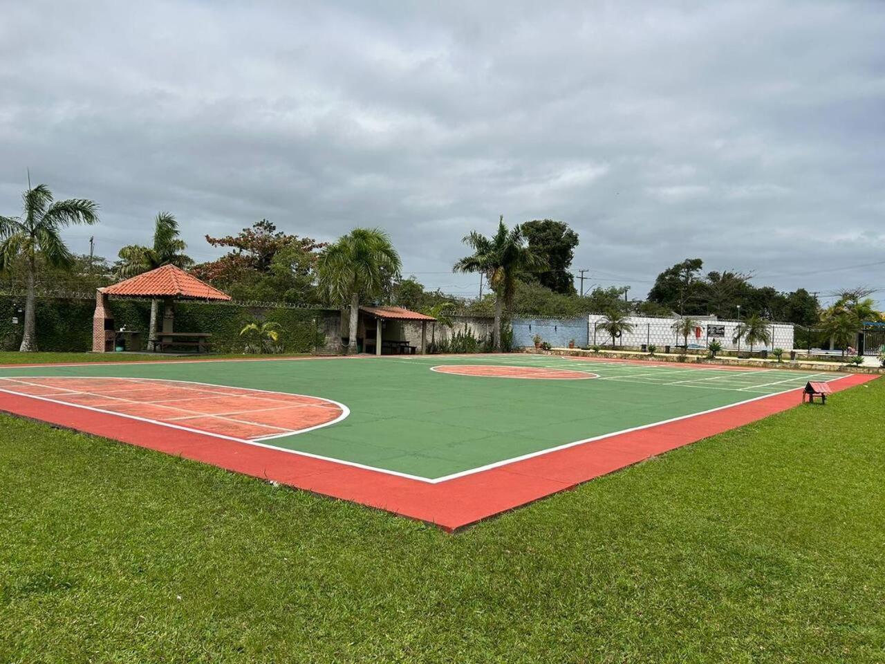 Kitnet Flamingo 31B Matinhos Exterior foto