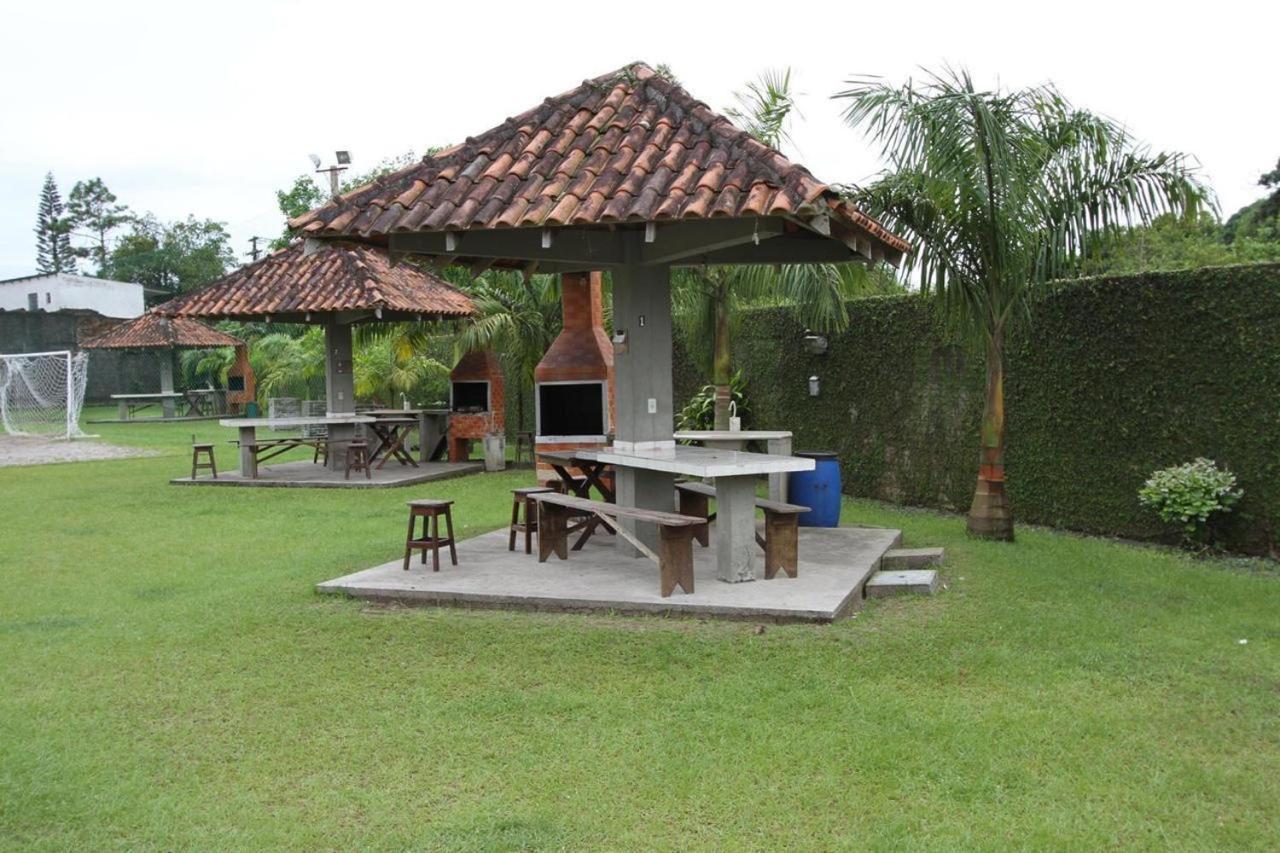 Kitnet Flamingo 31B Matinhos Exterior foto